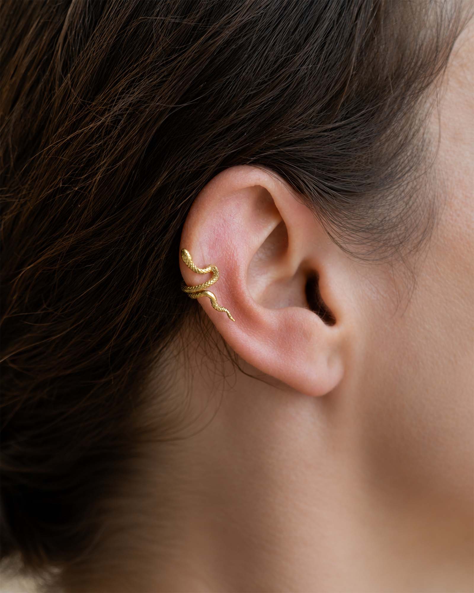 Goldener Snake Ear Cuff ohne Ohrloch tragbar von KOHO