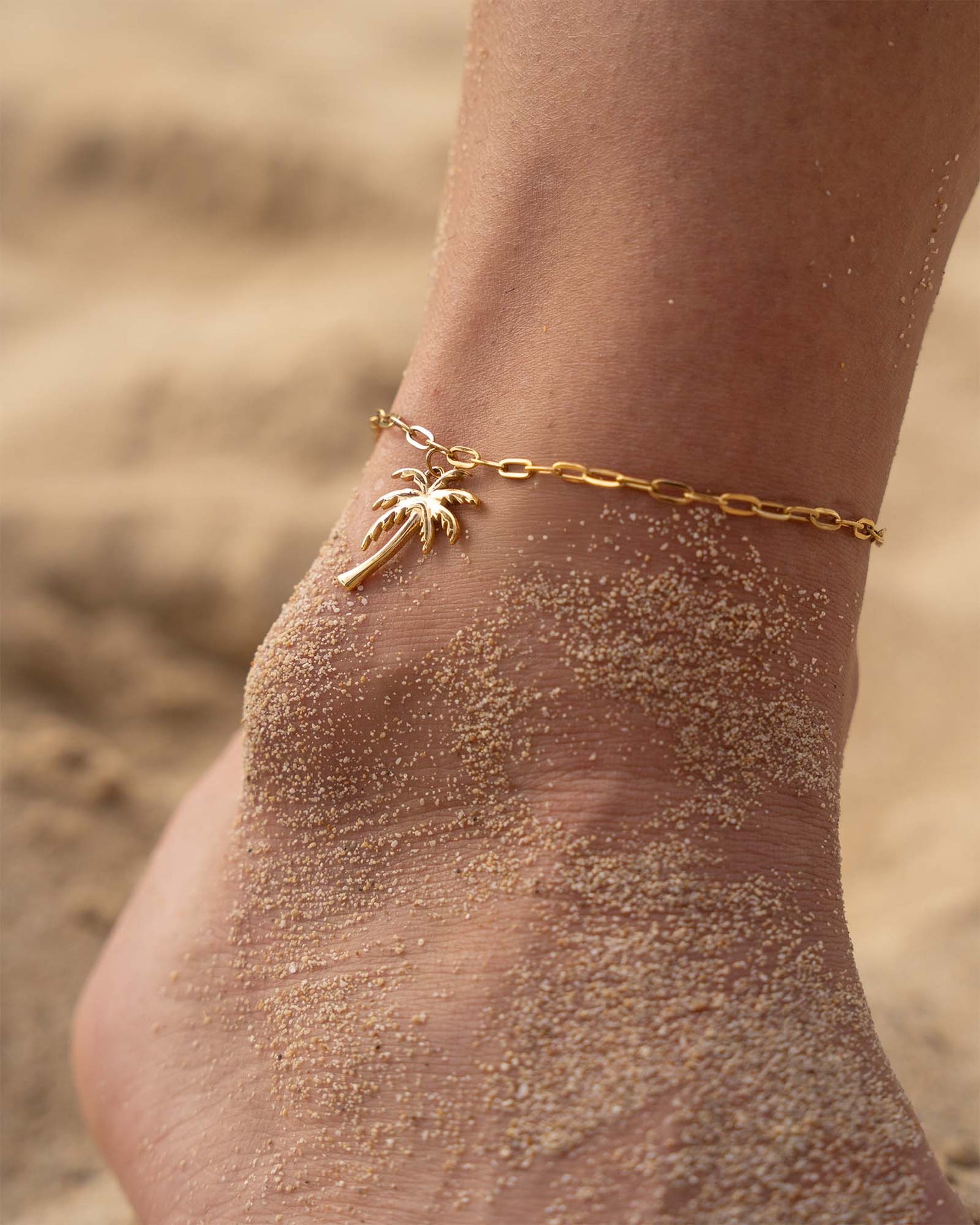Fusskette Gold mit einer Palme als Anhänger