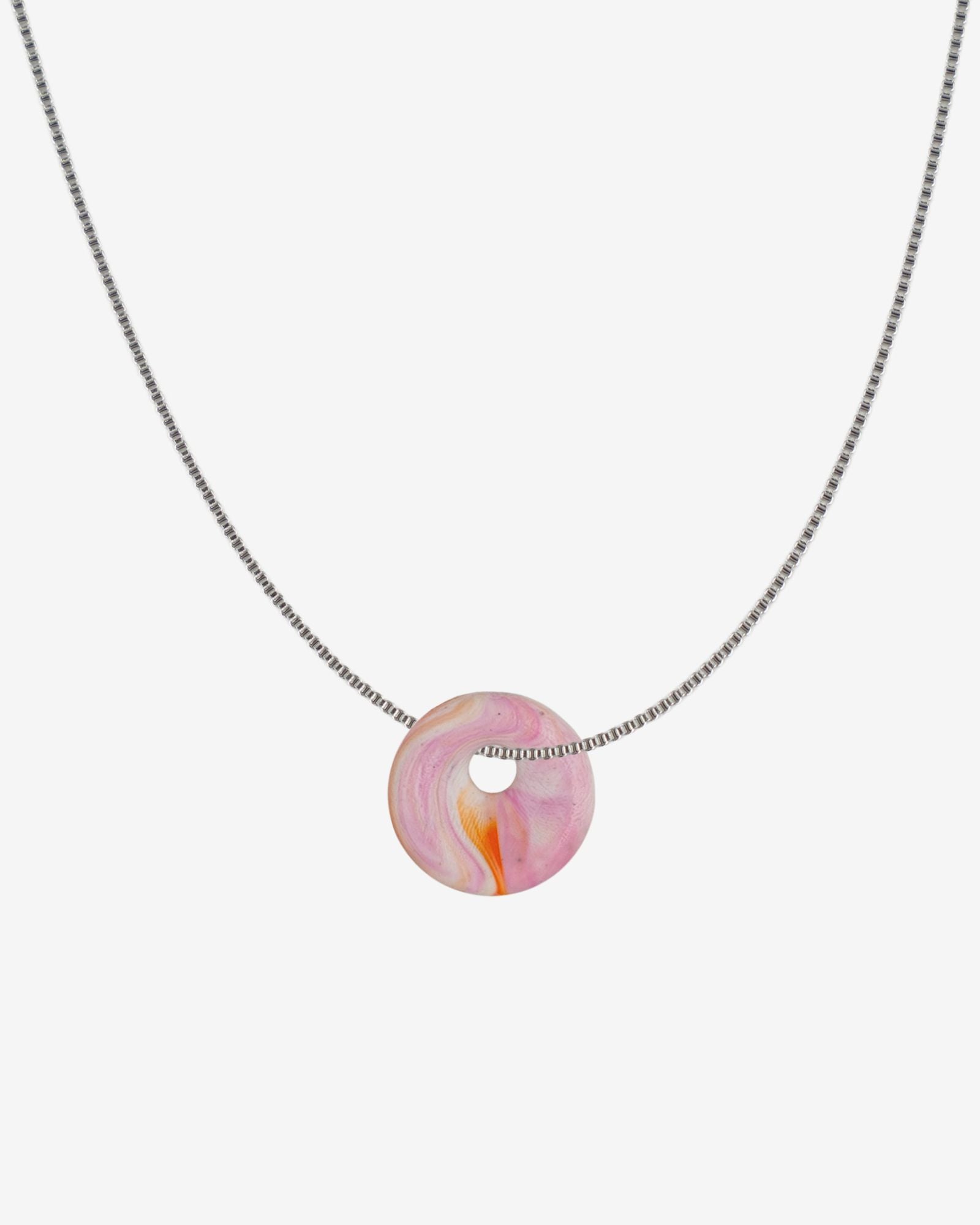 KOHO Halskette Fine Look Kaori Charm rosa Anhänger aus Meeresplastik