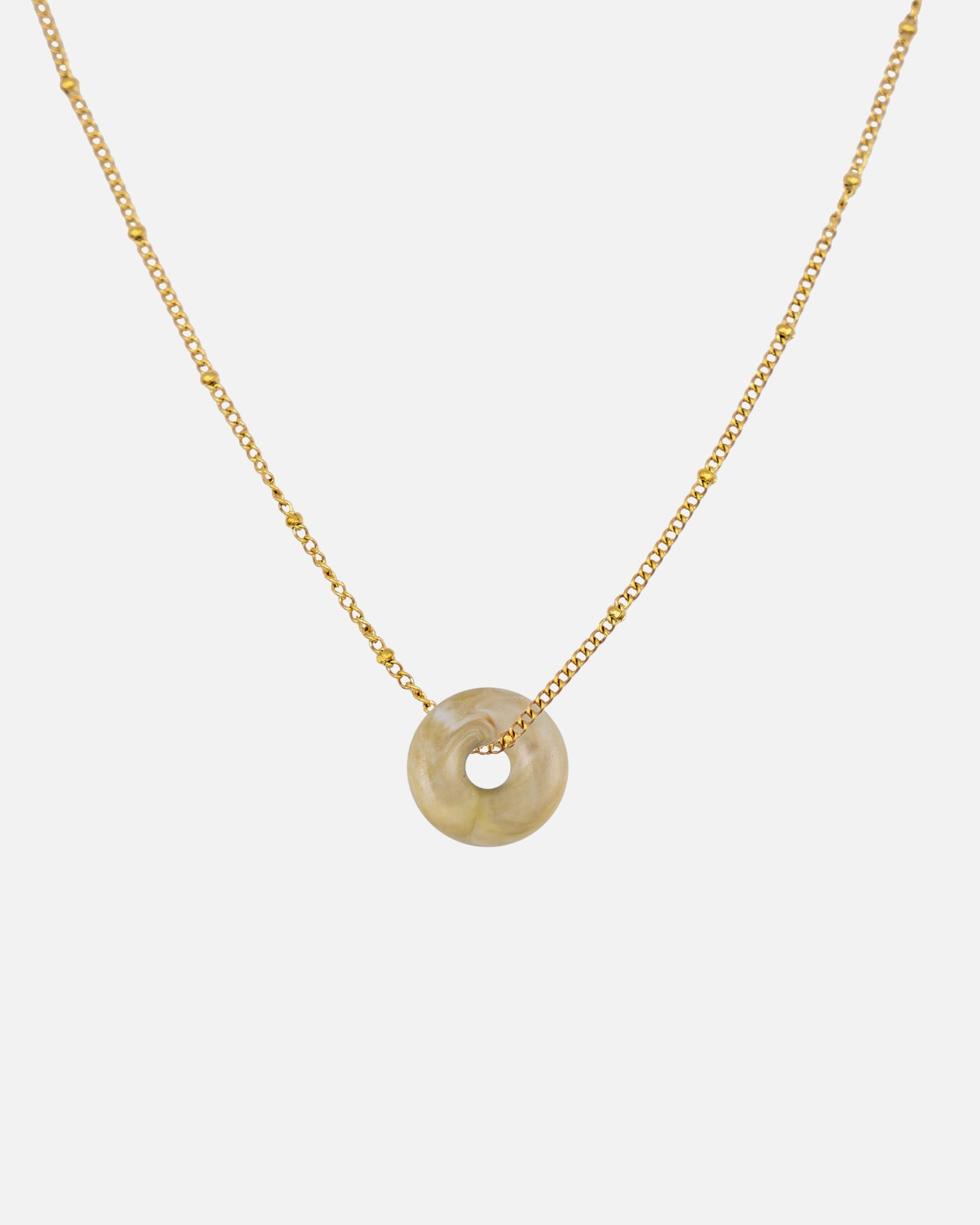 KOHO Halskette Gold mit goldenem Mali Charm Anhänger aus Meeresplastik
