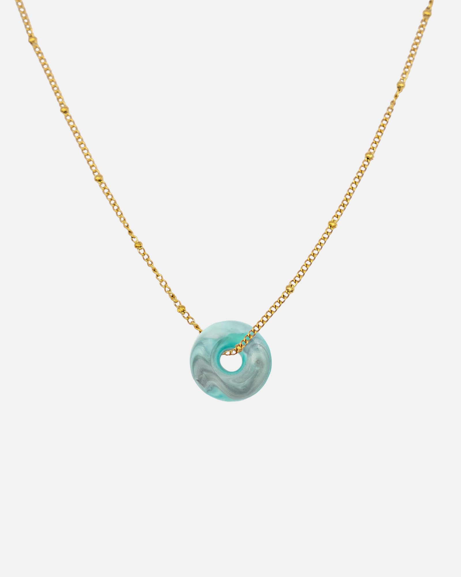 Halskette Edelstahl Gold mit türkis  Mali Charm aus recyceltem Meeresplastik
