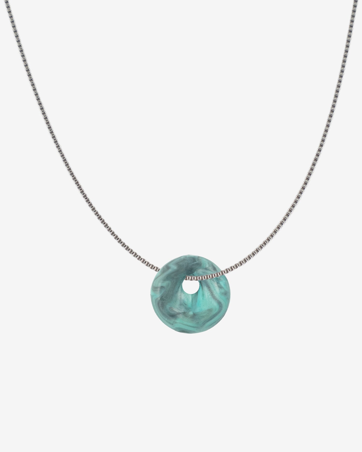 Halskette Edelstahl Gold mit silber  Kaori Charm aus recyceltem Meeresplastik