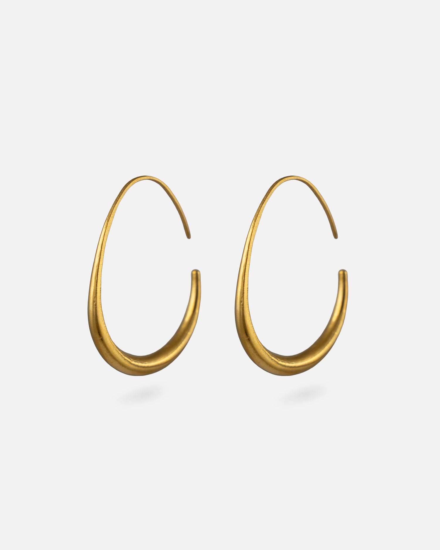 Kailani Hoops Gold offene Ohrringe aus 18K vergoldetem Edelstahl mit geschwungener Form