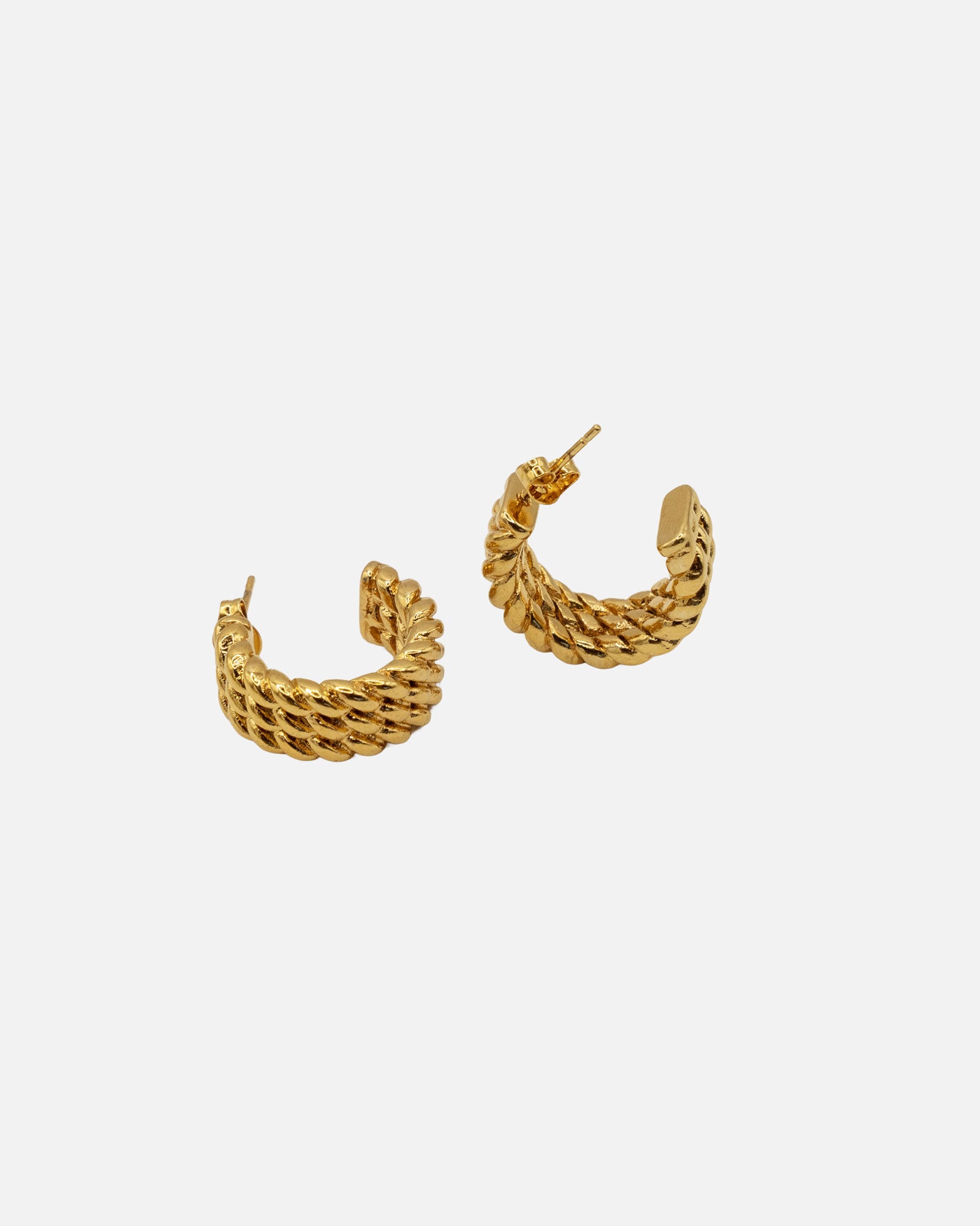 Bold Statement Hoops Gold in Seiloptik