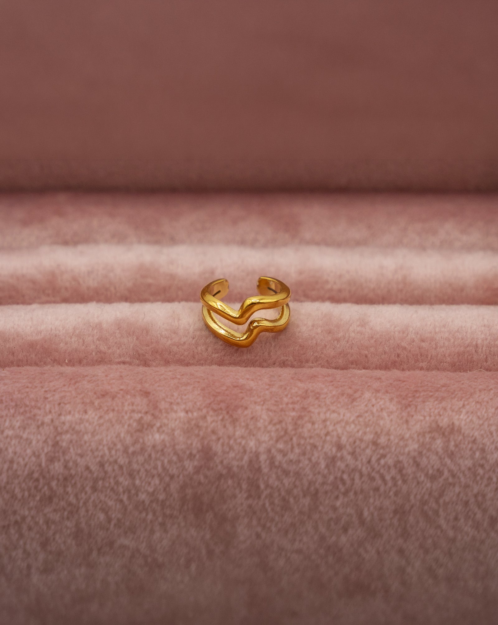 Earcuff Gold wellenform wasserfest