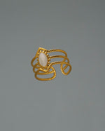 Ring Calista Gold aus 18K vergoldetem Edelstahl mit hellem Emaille-Detail