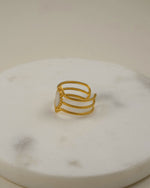 Ring Calista Gold aus 18K vergoldetem Edelstahl mit hellem Emaille-Detail