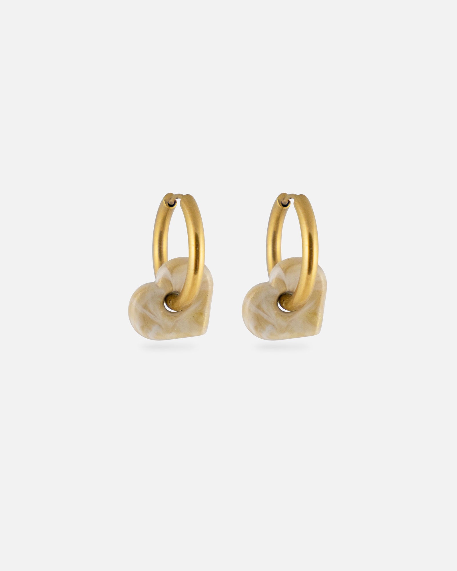 KOHO Hoops Gold mit goldenem Anura Charm Anhänger aus Meeresplastik