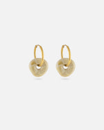 KOHO Hoops Gold mit goldenem Lamai Charm Anhänger aus Meeresplastik