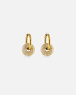 KOHO Hoops Gold mit goldenem Mali Charm Anhänger aus Meeresplastik