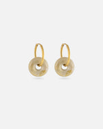 KOHO Hoops Gold mit goldenem Mali Charm Anhänger aus Meeresplastik